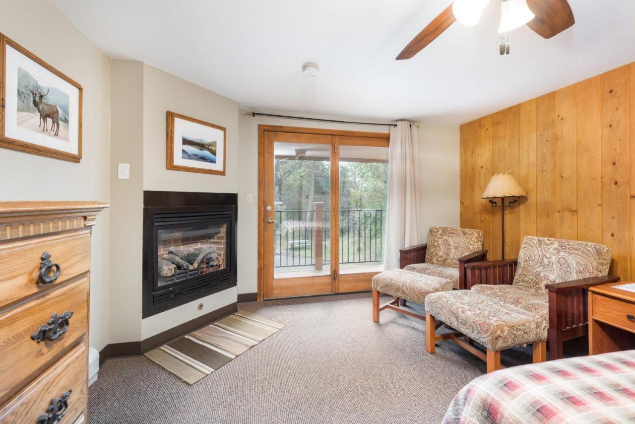 Inn 4 Seasons On Fall River 3*